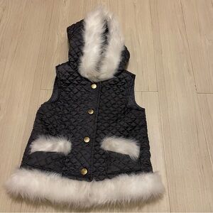 Savannah Vest Girls Size 18 -24 M.Faux Fur Trim Quilted Gray  Button Up Hoodie